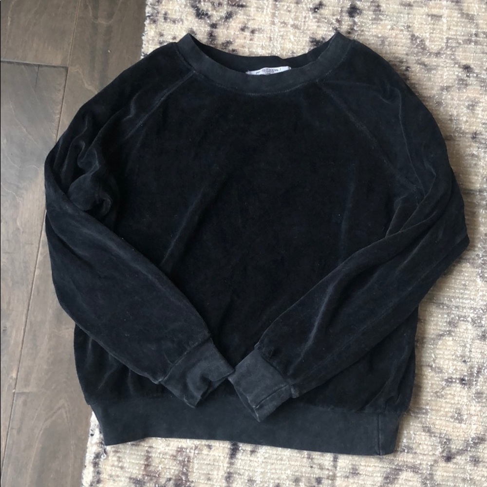 crew neck